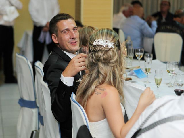 La boda de Carlos y Alexandra en Castelló/castellón De La Plana, Castellón 30