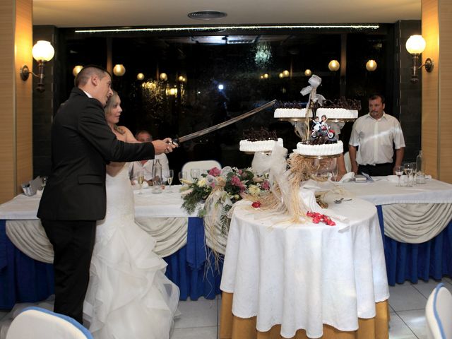 La boda de Carlos y Alexandra en Castelló/castellón De La Plana, Castellón 36