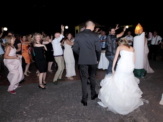 La boda de Carlos y Alexandra en Castelló/castellón De La Plana, Castellón 45