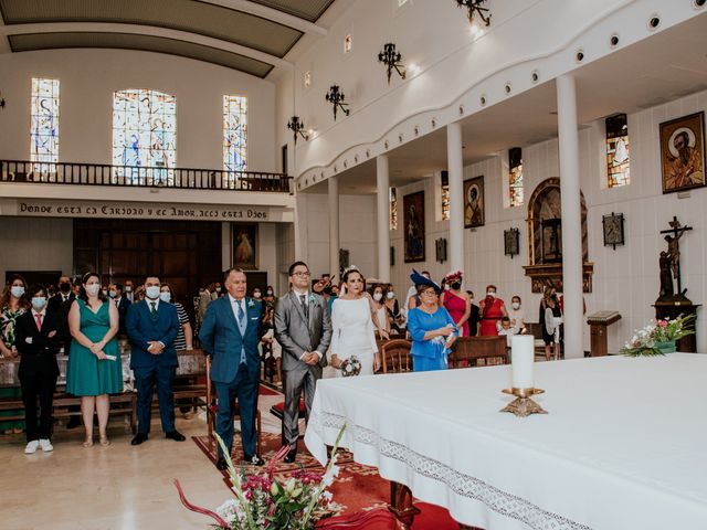 La boda de Toñi y David en Huelva, Huelva 33