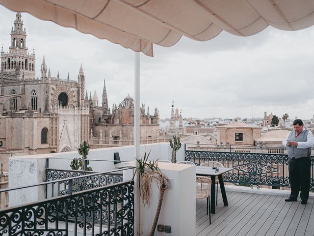 La boda de Josema y Angela en Sevilla, Sevilla 3