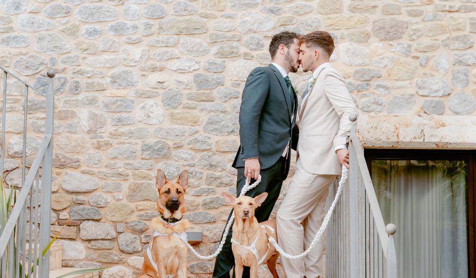 La boda de Toño y Guillem en Fares, Girona