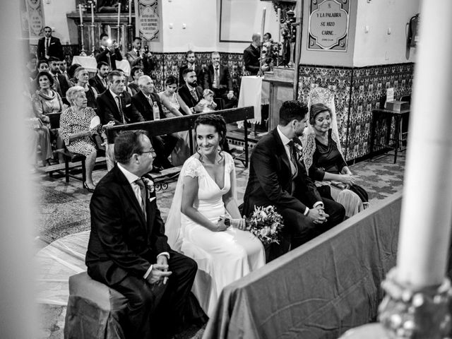 La boda de Jose Miguel y Noelia en Alcala De Guadaira, Sevilla 36