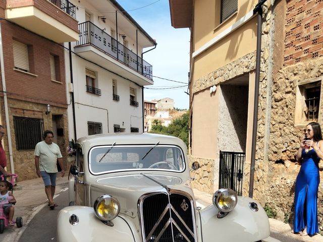 La boda de Adrián y Irene en Ademuz, Valencia 9