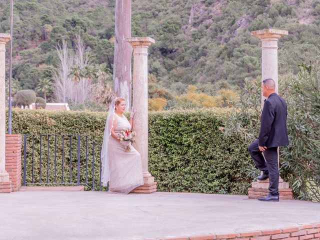 La boda de Ana Julia y Diego en Cancelada, Málaga 38