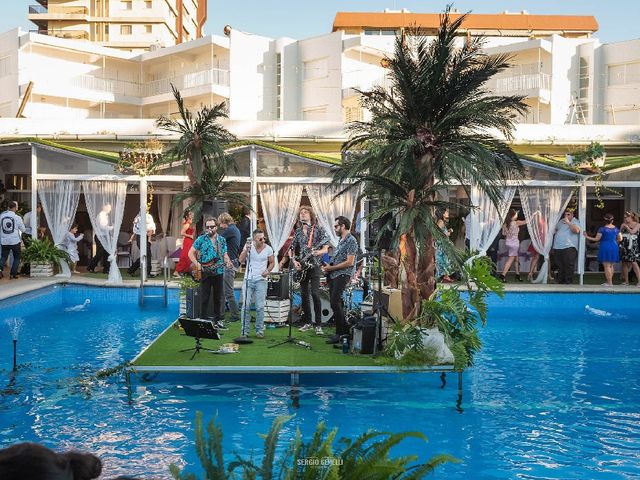 La boda de Andre y Rosmary en Grao De Gandia, Valencia 9