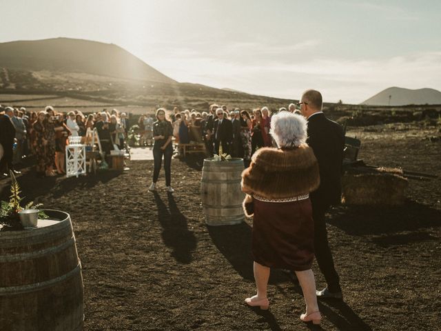 La boda de César y Elena en Los Rodeos (Isla De Lanzarote), Las Palmas 38