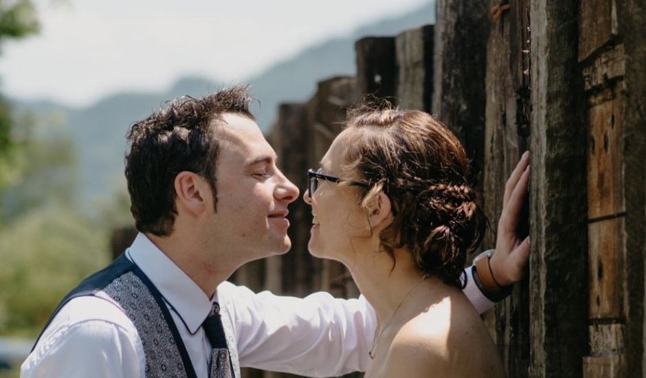 La boda de Carles y Cristina en La Vall De Bianya, Girona