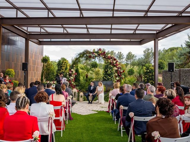 La boda de Albert y Pili en La Senia, Tarragona 32