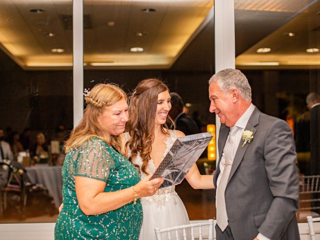 La boda de Marc y Thais en Sant Vicenç De Montalt, Barcelona 80