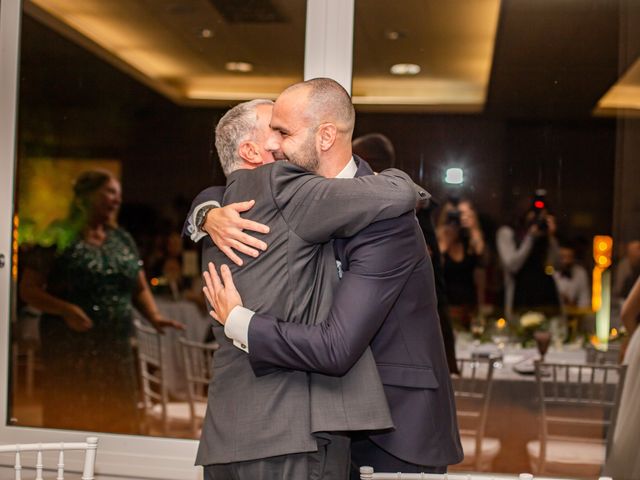 La boda de Marc y Thais en Sant Vicenç De Montalt, Barcelona 81