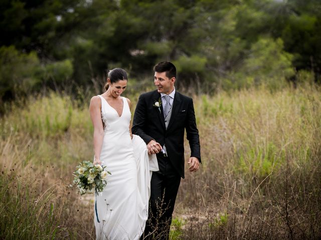 La boda de Maria y Hugo en Vilanova I La Geltru, Barcelona 38