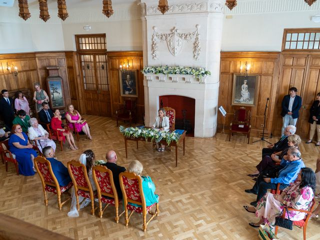 La boda de Luis y Milagros en Santander, Cantabria 24