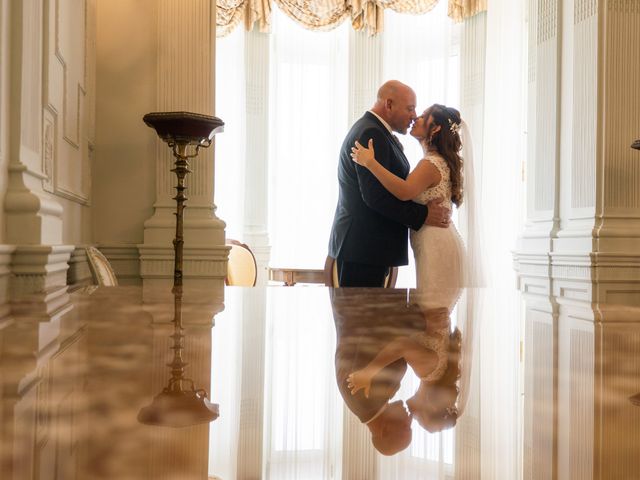 La boda de Luis y Milagros en Santander, Cantabria 30