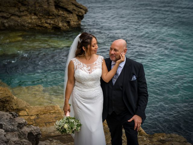 La boda de Luis y Milagros en Santander, Cantabria 48