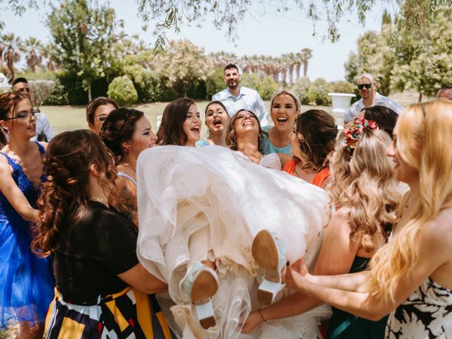 La boda de Berna y Esther en L&apos; Ènova, Valencia 44