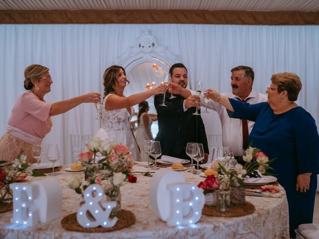 La boda de Berna y Esther en L&apos; Ènova, Valencia 51