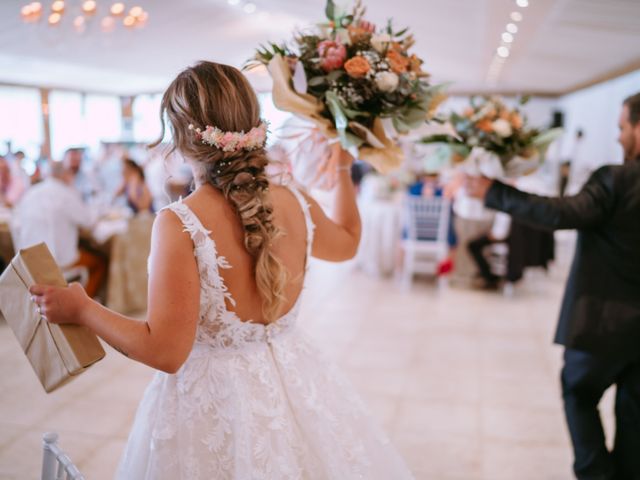 La boda de Berna y Esther en L&apos; Ènova, Valencia 52