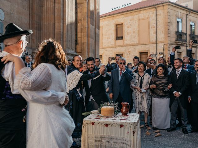 La boda de Javi y Vega en Valverdon, Salamanca 38