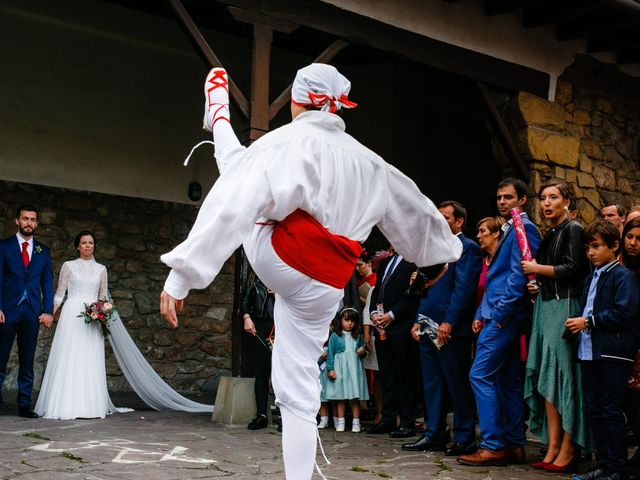 La boda de Ander y Nagore en Orio, Guipúzcoa 33