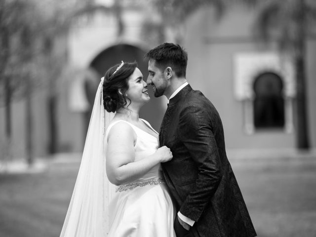 La boda de Laura y Rodri en Dos Hermanas, Sevilla 26