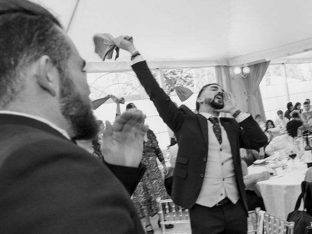 La boda de Adrián y Clara en El Olivar, Madrid 20