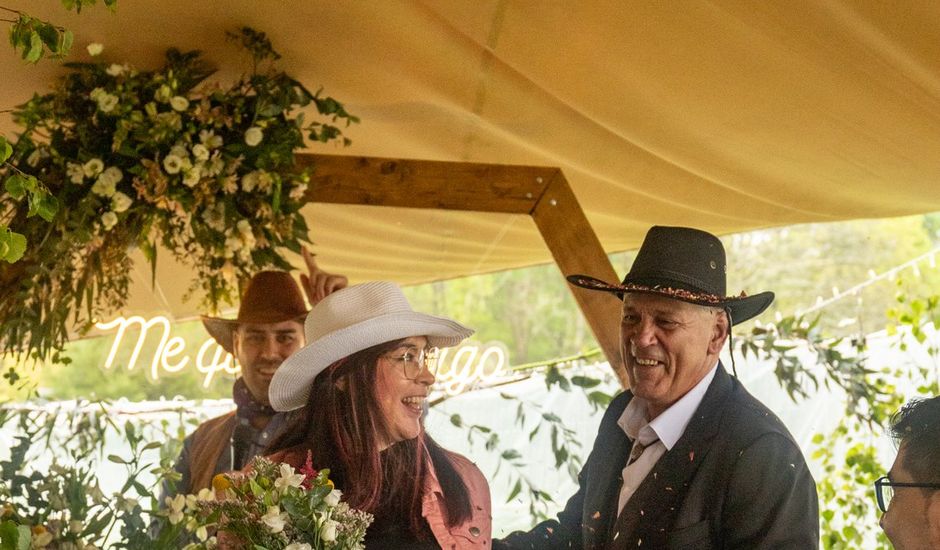 La boda de Charlie Roberts y Yunny Alma en Xesteda, A Coruña