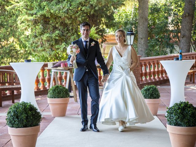 La boda de Arnau y Marta en Vilanova Del Valles, Barcelona 55