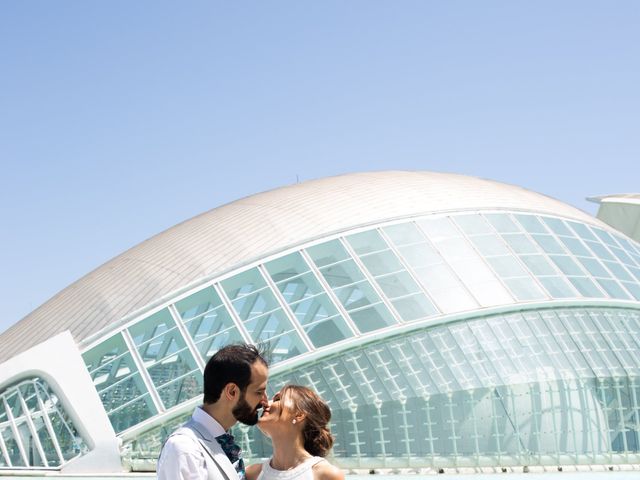 La boda de Simona y Isaac en Valencia, Valencia 21