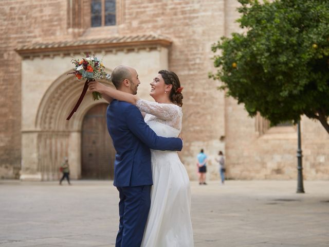 La boda de Jose y Elodie en Valencia, Valencia 22