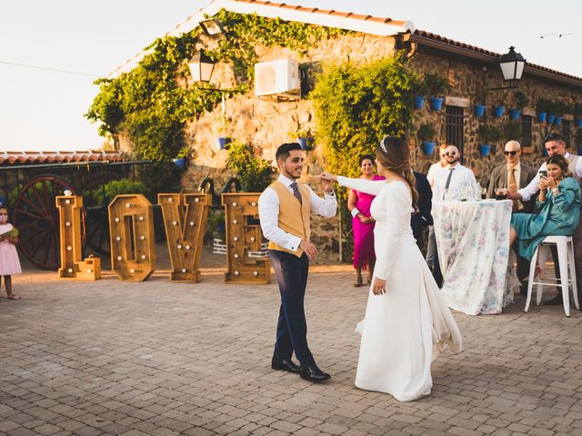 La boda de Jose Miguel y Maria Victoria en Pozoblanco, Córdoba 15