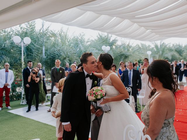 La boda de Carolina y Jonatan en Velez Malaga, Málaga 35