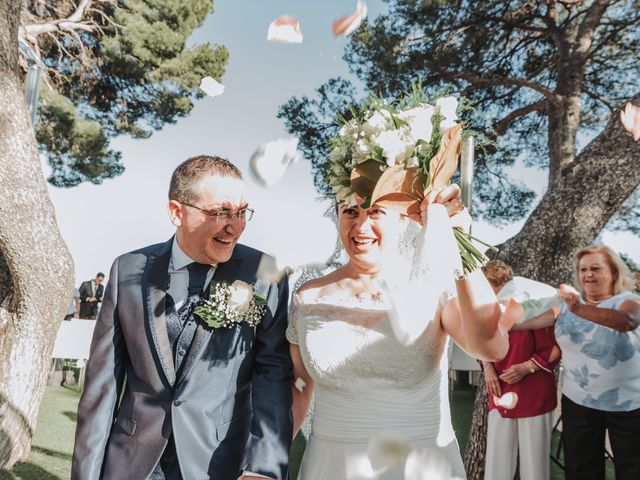 La boda de Trinidad y Jordi en Castelldefels, Barcelona 1