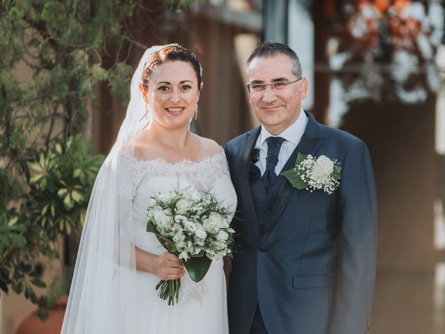 La boda de Trinidad y Jordi en Castelldefels, Barcelona 24