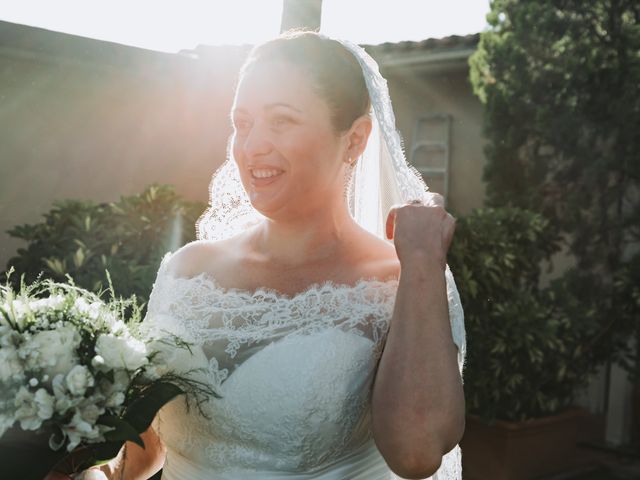 La boda de Trinidad y Jordi en Castelldefels, Barcelona 25