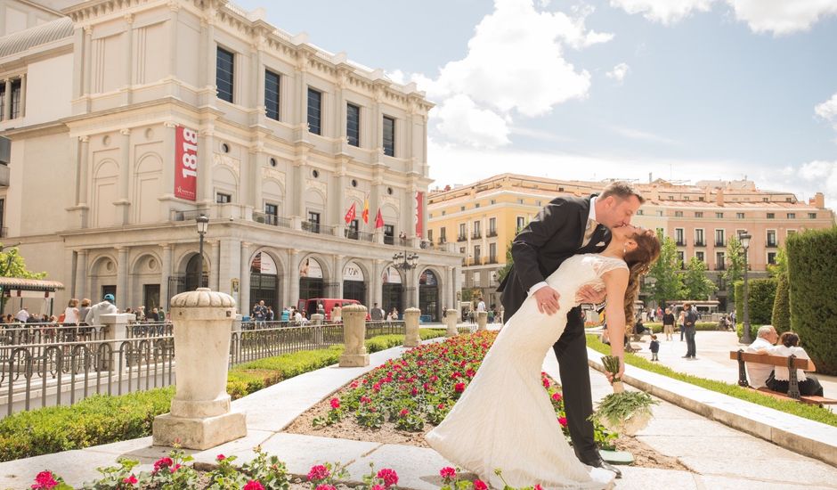 La boda de Jose y Susan  en Madrid, Madrid
