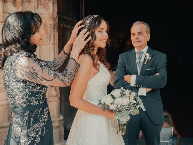 La boda de Cristina y Jose Ramón en Cáceres, Cáceres 11