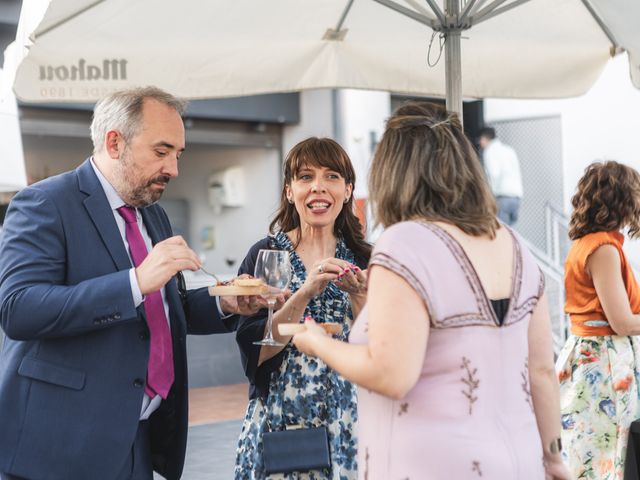 La boda de MARIA y Juanjo en Miajadas, Cáceres 27