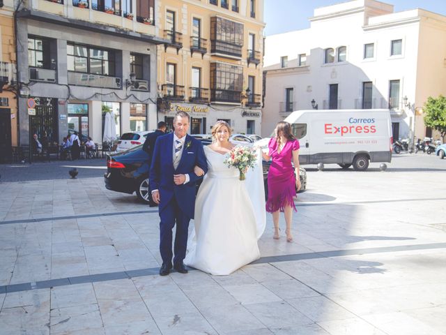 La boda de Alejandra y Jean-Colin en Badajoz, Badajoz 18