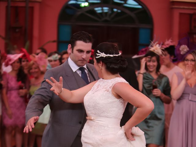 La boda de Esther y Rafael  en Guillena, Sevilla 34