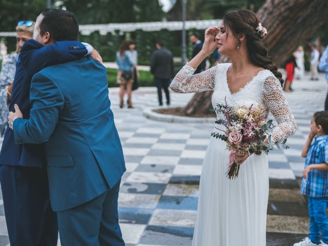 La boda de Javier y Claudia en Madrid, Madrid 5