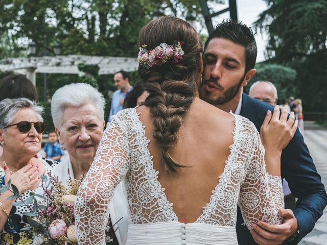 La boda de Javier y Claudia en Madrid, Madrid 6