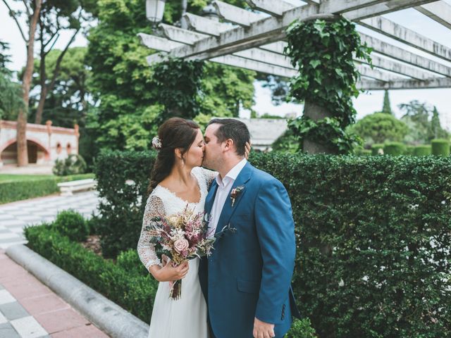 La boda de Javier y Claudia en Madrid, Madrid 11