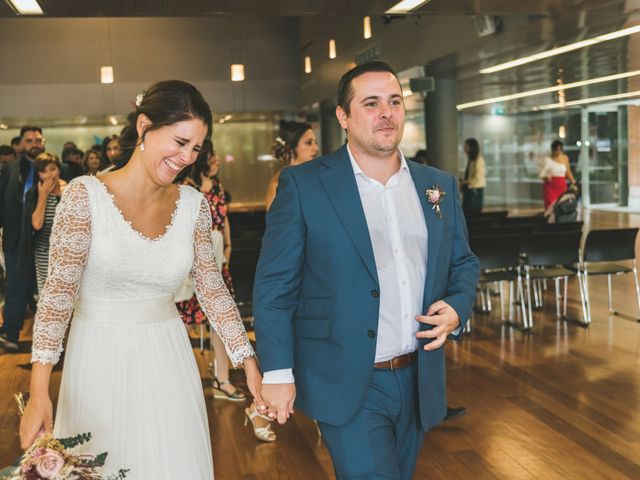 La boda de Javier y Claudia en Madrid, Madrid 35