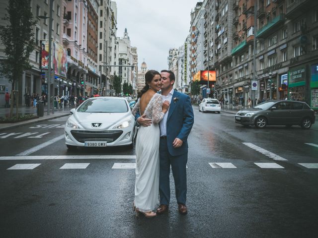 La boda de Javier y Claudia en Madrid, Madrid 105