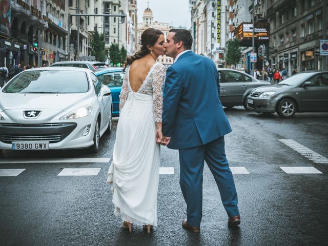 La boda de Javier y Claudia en Madrid, Madrid 107