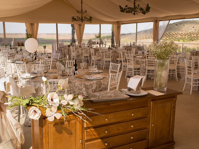 La boda de Carlos y Mercedes en Torre De Juan Abad, Ciudad Real 2