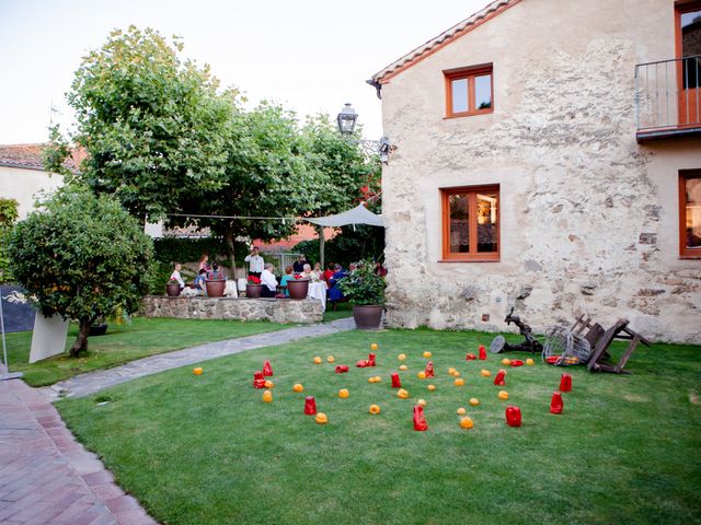 La boda de Miguel y MªJesús en Torrecaballeros, Segovia 51