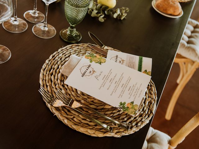 La boda de Dani y Azaela en Cabañas Raras, León 27
