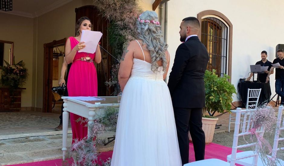 La boda de Adrián  y Noemí  en Málaga, Málaga